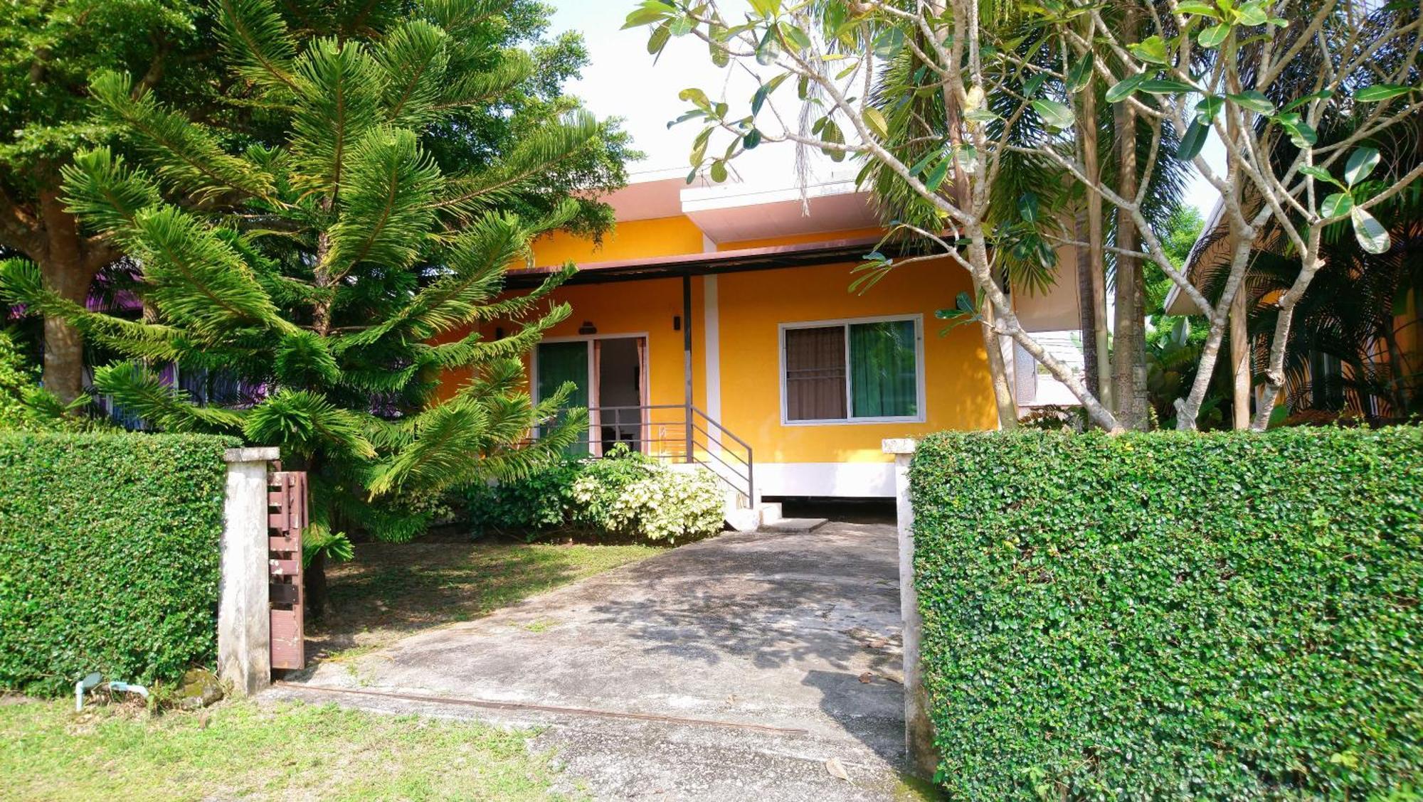 Little Yellow House- Aonang Ao Nang Luaran gambar