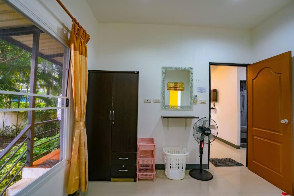 Little Yellow House- Aonang Ao Nang Luaran gambar
